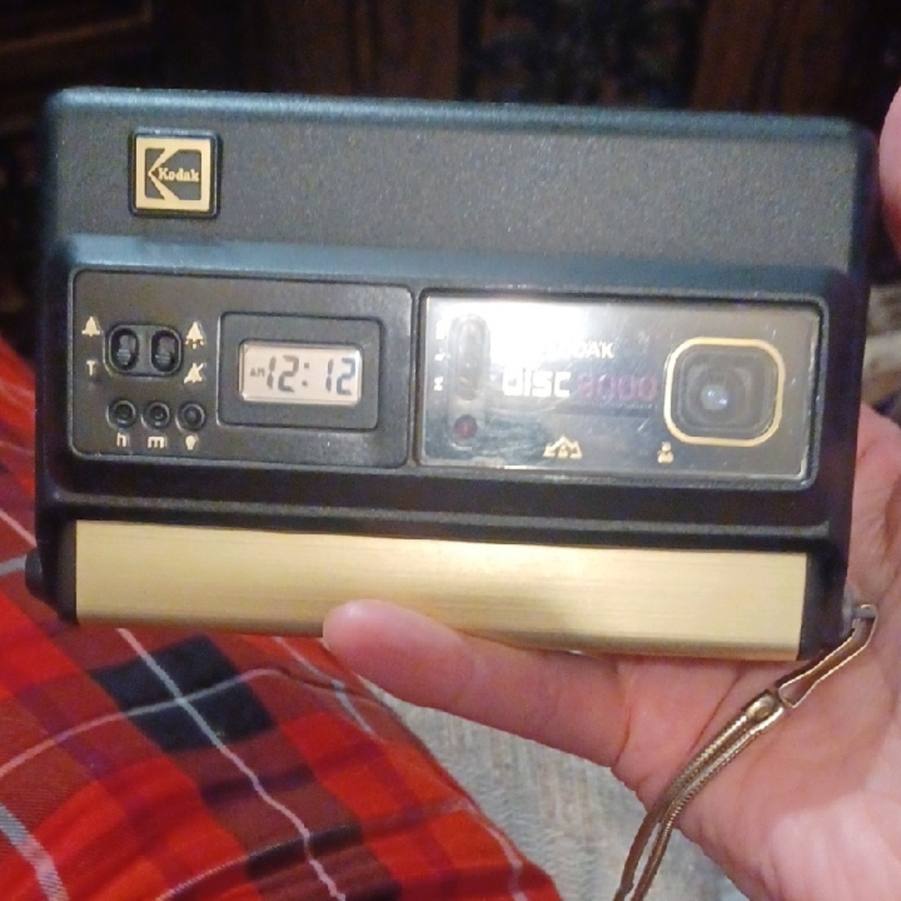 Kodak Black and Gold Minidisc Player with Sleek Design